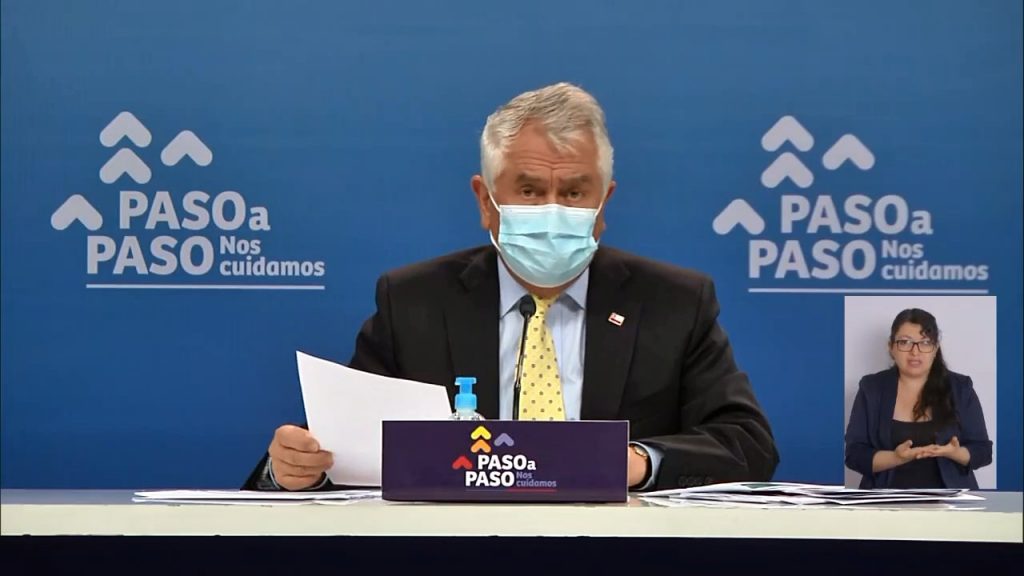 Ministro Paris califica como un “atentado a la salud pública” las fiestas clandestinas y “carretes”