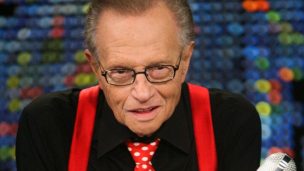 Fallece reconocido periodista y presentador de televisión Larry King a los 87 años