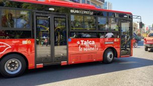 Talca pone en marcha los primeros buses eléctricos para la población vulnerable