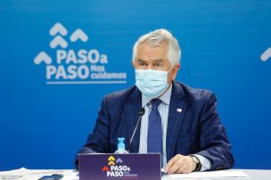 Ministro Paris se abre a la posibilidad de implementar una tercera dosis de la vacuna contra el Covid-19: 