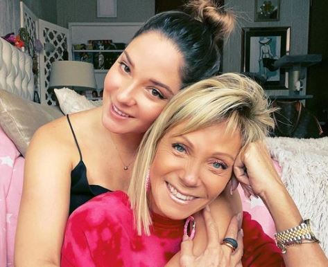 “Aunque por dentro lleve un tremendo dolor familiar”: Raquel Argandoña respondió a comentario sobre su delicada situación