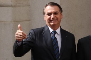 Bolsonaro flexibiliza acceso a armas de fuego y municiones en Brasil