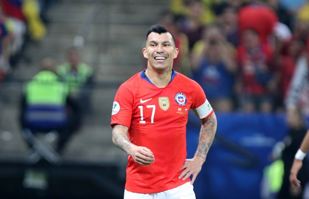 Gary Medel celebró el tricampeonato de la UC: “Felicitaciones a todos”