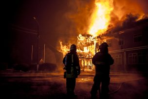 Incendio en Osorno dejó un muerto y tres viviendas afectadas