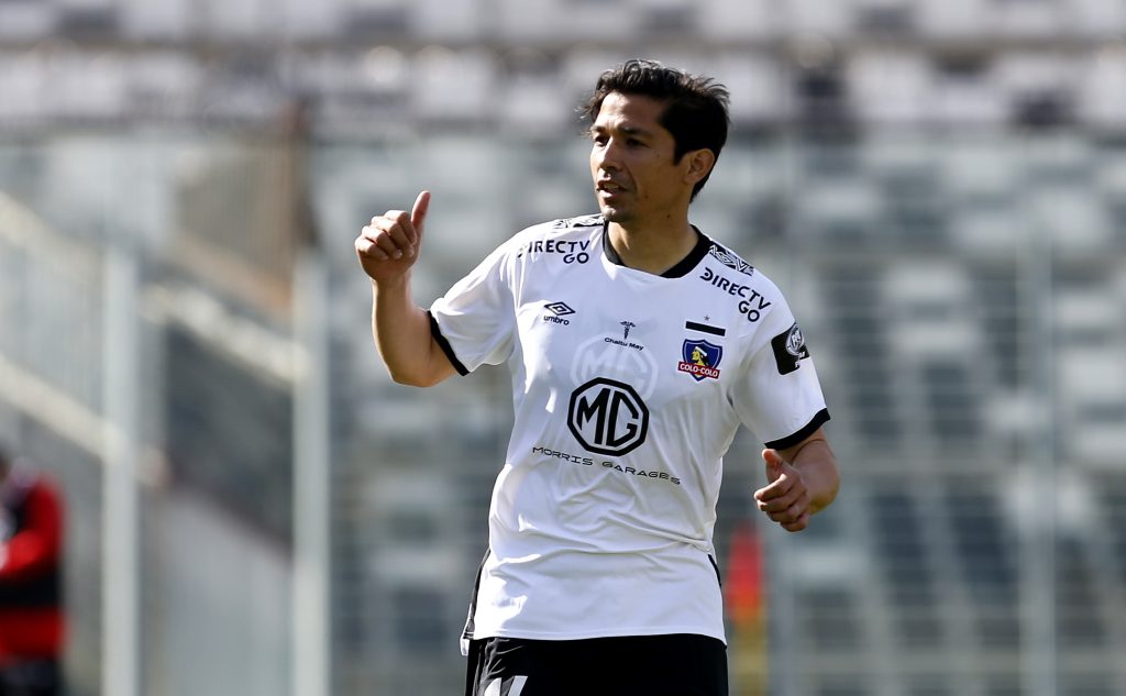 “¡Es un crá, siempre lo fuiste y serás!”: el emotivo adiós de Colo Colo a Matías Fernández