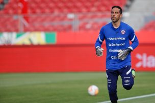 Claudio Bravo y responde ante supuesto enojo por falta de DT en la Roja: 