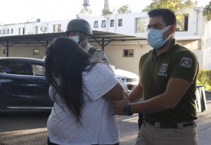 Carabineros detuvo a pareja de delincuentes que asaltaba a transeúntes y pasajeros: se hacían pasar por choferes de una aplicación