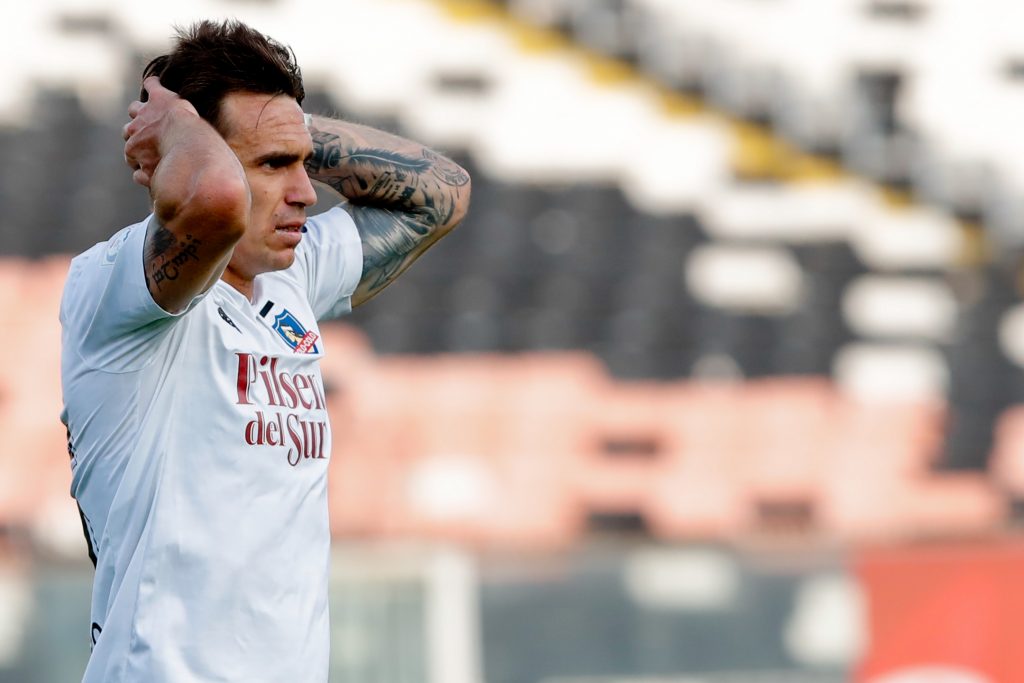 Pablo Mouche: “Mientras queden partidos por jugar yo no me voy de Colo Colo”
