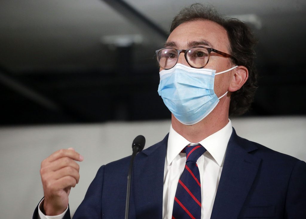 Ministro Figueroa e inicio del año escolar: “Si se hace necesario volver a suspender las clases por un tiempo, se va a hacer”