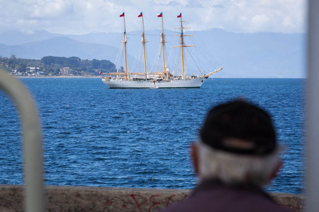 Buque Escuela “Esmeralda” recaló tras 40 años en Puerto Montt