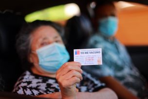 Minsal incluirá a enfermos con cáncer mayores de 16 años en vacunación desde el 1 de marzo