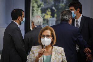 Delgado se habría disculpado por desaire a la presidenta del Senado