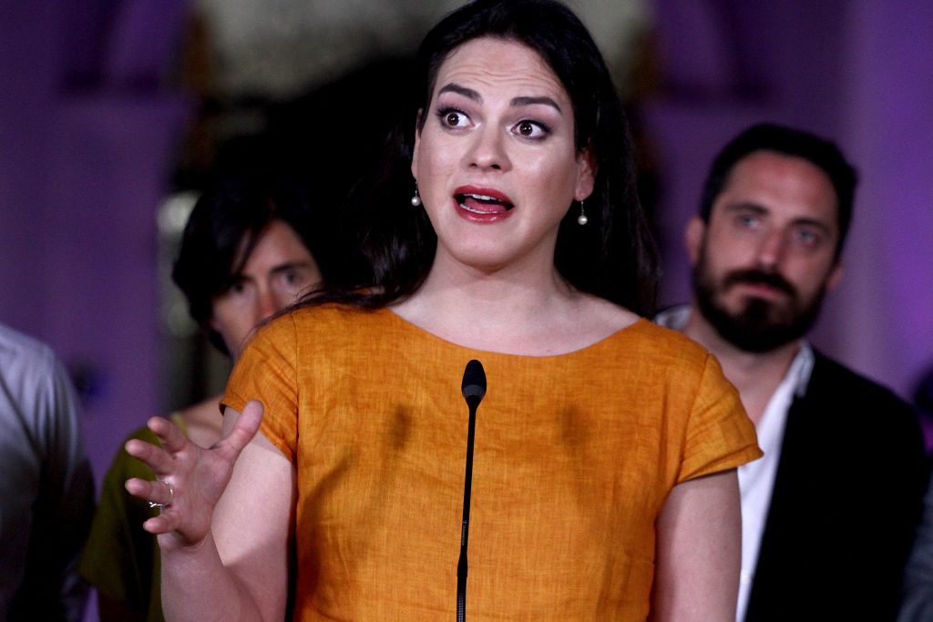 Daniela Vega a creador de videojuego que incitaba a matarla: “Llegaremos hasta las últimas consecuencias