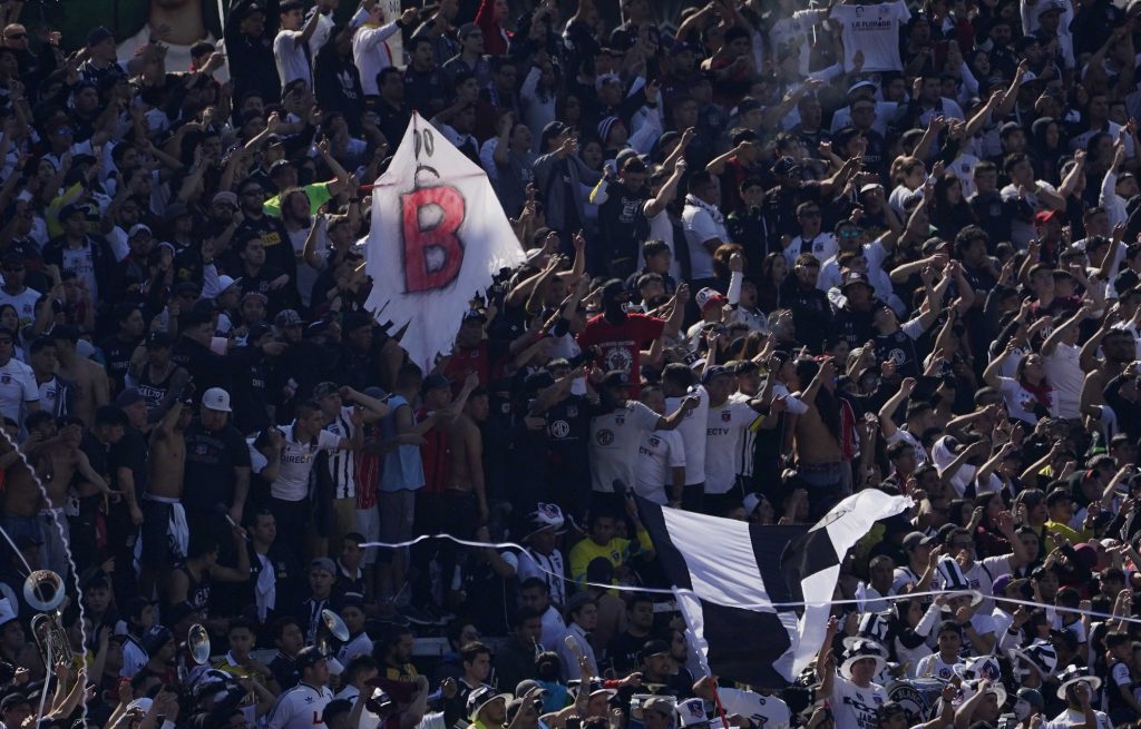 FOTOS y VIDEOS | Barristas de Colo Colo realizaron “Arengazo” en el Estadio Monumental