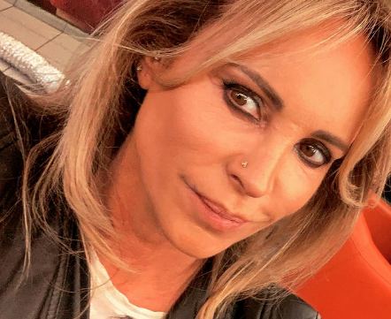“Vi muchos paisajes, pero ninguno tan bello”: Eva Gómez recibe “poéticos” mensajes al lucir su jovial “look”