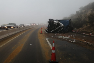 Fatal accidente en Ruta 68: Matrimonio fallece e hijos resultan lesionados tras volcamiento de camión