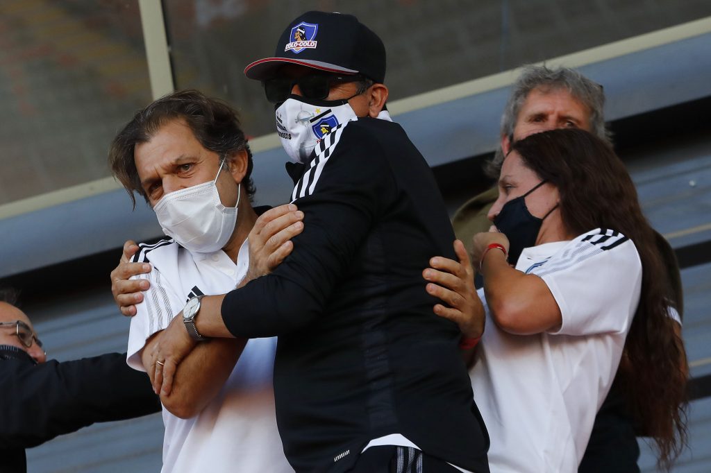 Bloque opositor y Corporación de Colo Colo pedirán la salida de Aníbal Mosa