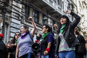 40% de las mujeres en Chile declaró recibir condiciones discriminatorias en créditos