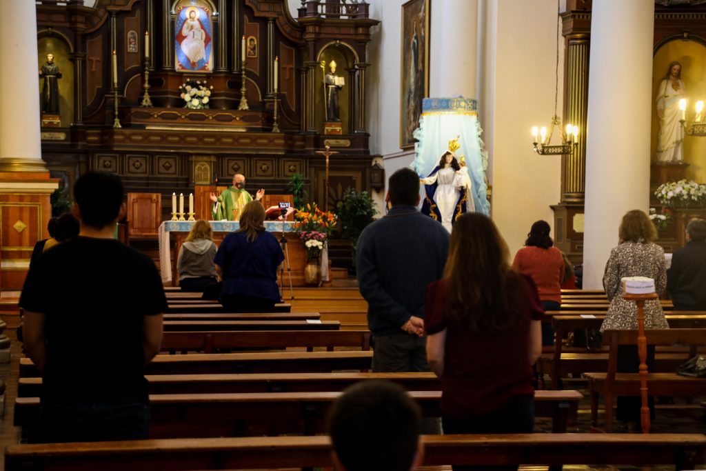 Obispos Católicos emplazan al Gobierno por prohibición de ceremonias religiosas: Acusan medida discriminatoria