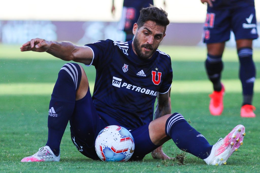 Larrivey piensa en grande con la U para este 2021: “Tenemos plantel para pelearle a la UC”