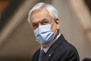 Aprobación del Presidente Piñera se mantuvo y 62% de la población está de acuerdo en mantener el toque de queda