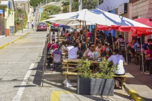 Piden revertir medida de cierre de restaurantes a las 20:00 horas