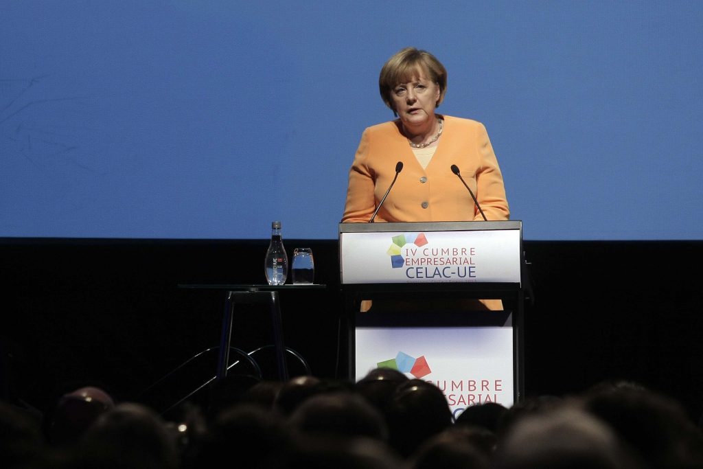 Merkel echa pie atrás y anuló el reforzamiento de las restricciones por coronavirus en Alemania: “Este error es sólo mío”