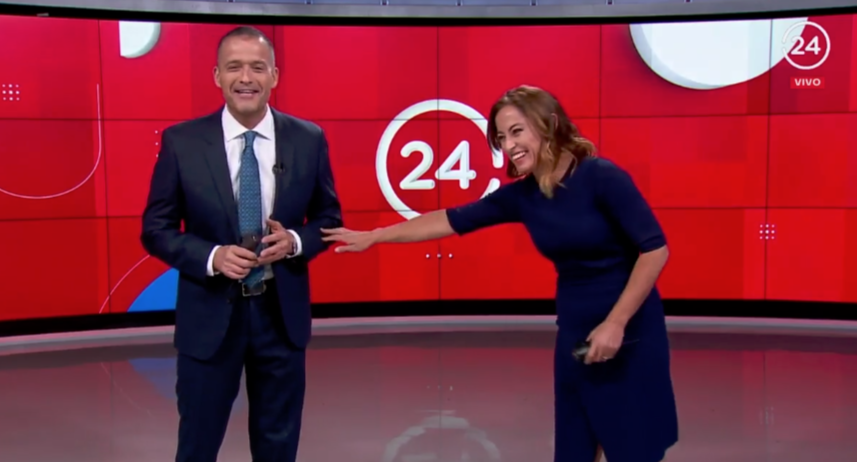 VIDEO | ¿Iván cuánto?: Constanza Santa María “explota” en carcajadas tras sufrir gracioso lapsus en pleno noticiero