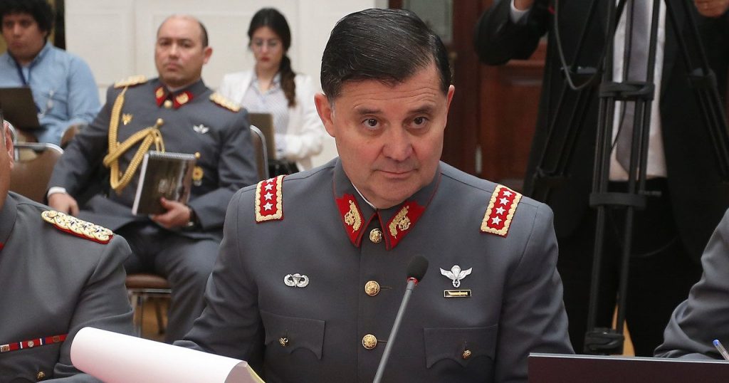 Ordenan prisión preventiva para el excomandante Ricardo Martínez