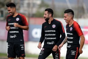 Sorpresa en Juan Pinto Durán: Mauricio Isla se presentó a entrenar en el microciclo de la Roja sin ser convocado