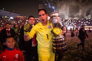 El mundo del fútbol felicitó al cumpleañero Claudio Bravo