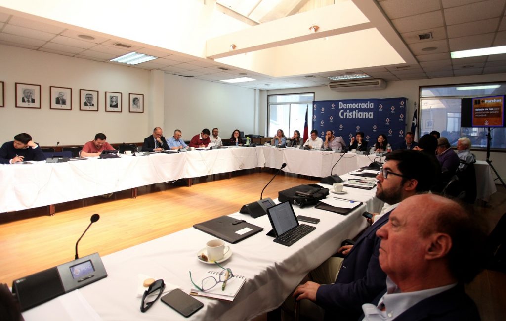 Democracia Cristiana afirmó que es totalmente necesaria que llegue la “Unidad Constituyente” al Gobierno