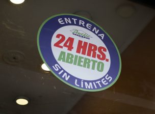 Detienen a 14 personas en un gimnasio en Providencia: serían trabajadores realizando labores administrativas