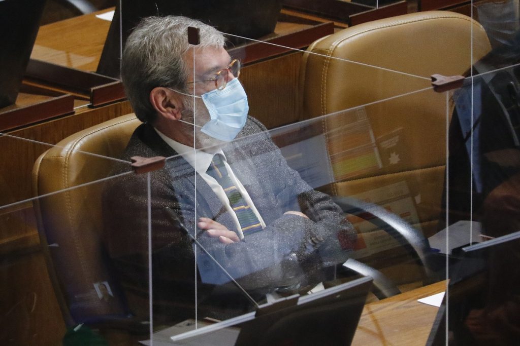 Diputado Schilling y salario mínimo: “Vamos a bregar por uno que esté sobre la línea de la pobreza”