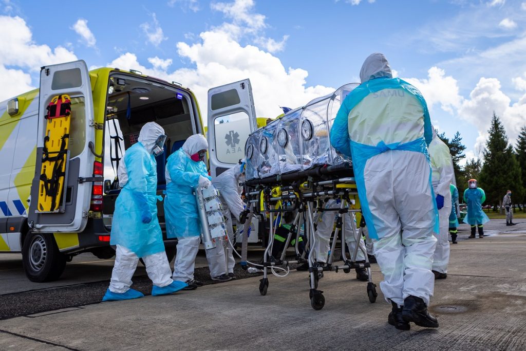 Informe prevé agudización de crisis hospitalaria por aumento de casos de Covid-19