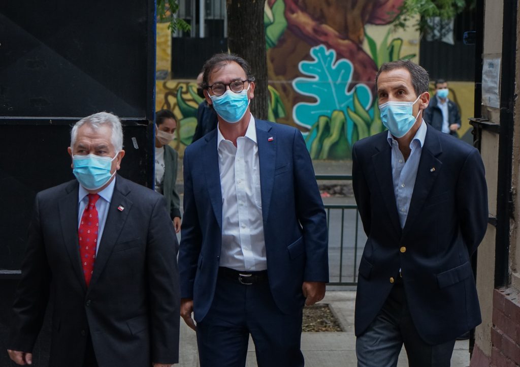 Felipe Alessandri por manejo del Minsal en la pandemia: “Ha hecho un buen trabajo. Que se ha improvisado es lógico, pero ¿quién no lo ha hecho?”