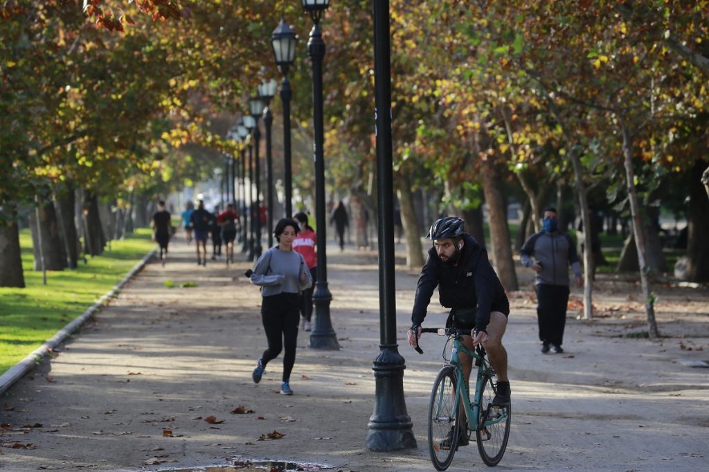 Hombre de 64 años falleció mientras se ejercitaba junto a su esposa en Vitacura