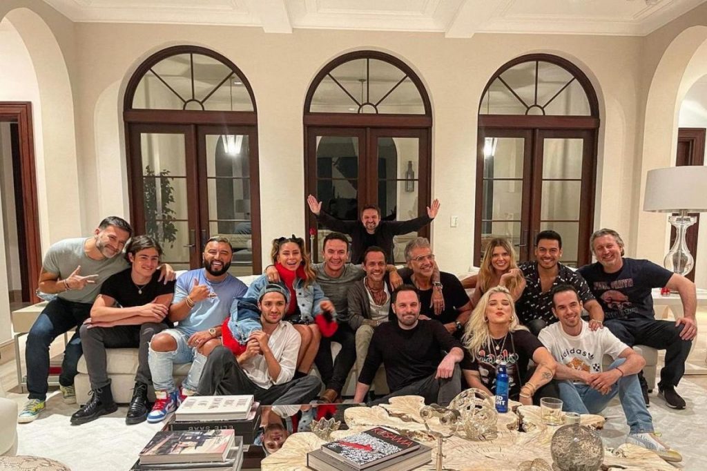 “Por responsabilidad ciudadana”: El argumento de los representantes de Cami Gallardo por la cancelación de su show en los Latin American Music Awards