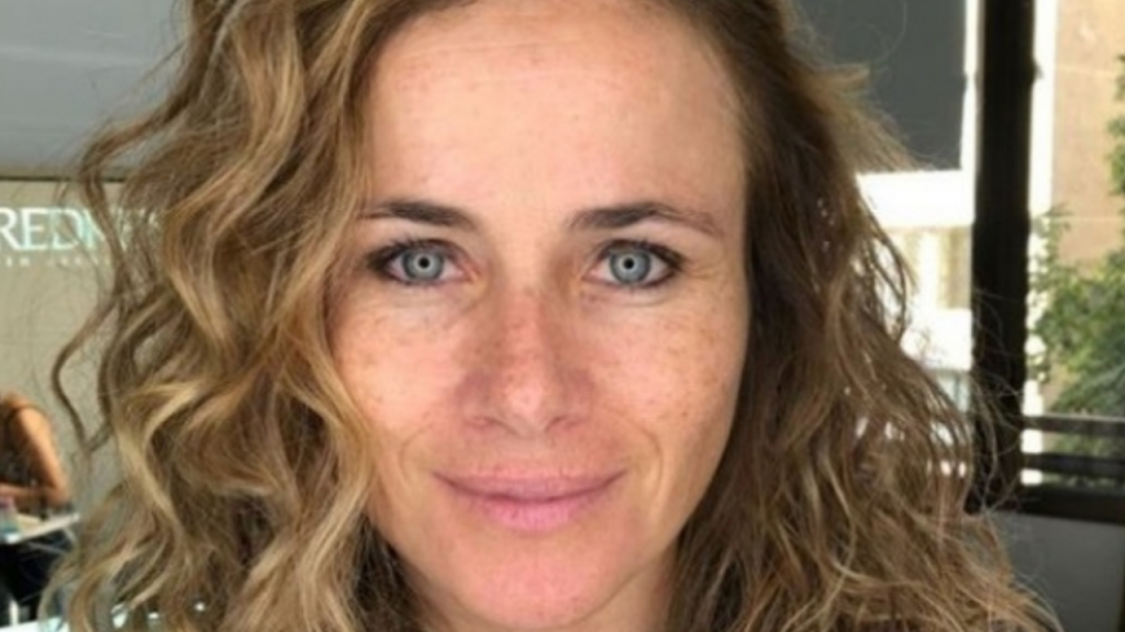 Amaya Forch recordó su paso por “Los 80” con postal junto a Daniel Muñoz: “Atesoro en mi corazón cada minuto”