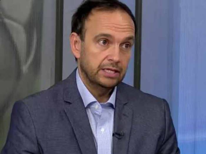 “No sé si estoy cagan… fuera del tiesto”: El tenso debate entre Rodrigo Sepúlveda y subsecretario de Servicios Sociales