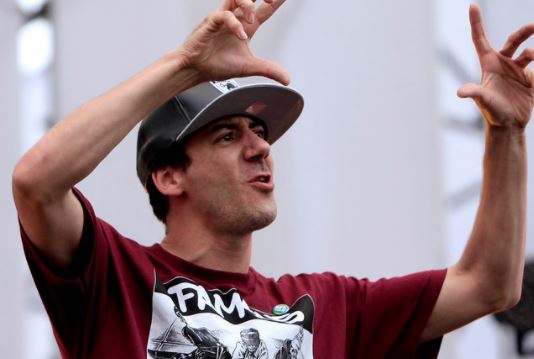 Ex vocalista de Los Tetas “Tea Time” es detenido por participar en fiesta clandestina en Providencia