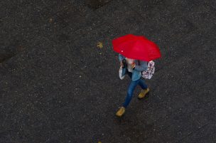 Meteorología de Chile anunció probables tormentas eléctricas entre regiones de Atacama y Metropolitana