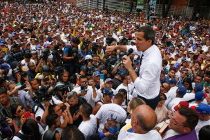 Juan Guaidó plantea participación internacional en negociación con Nicolás Maduro