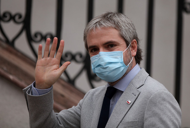 Gonzalo Blumel y quórum de 2/3: “Quienes proponen cambiar las reglas de forma mañosa están haciendo trampa y arriesgando la legitimidad del proceso”