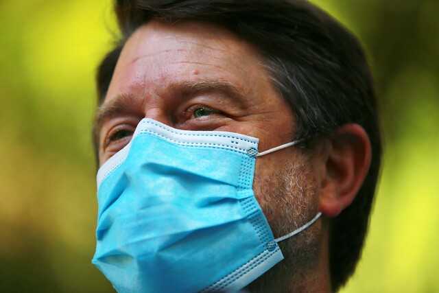 Claudio Orrego y la segunda vuelta: “Mi contendora va a tratar de politizar ese tema, porque se da cuenta que es el momento para decir que esto es una elección política”