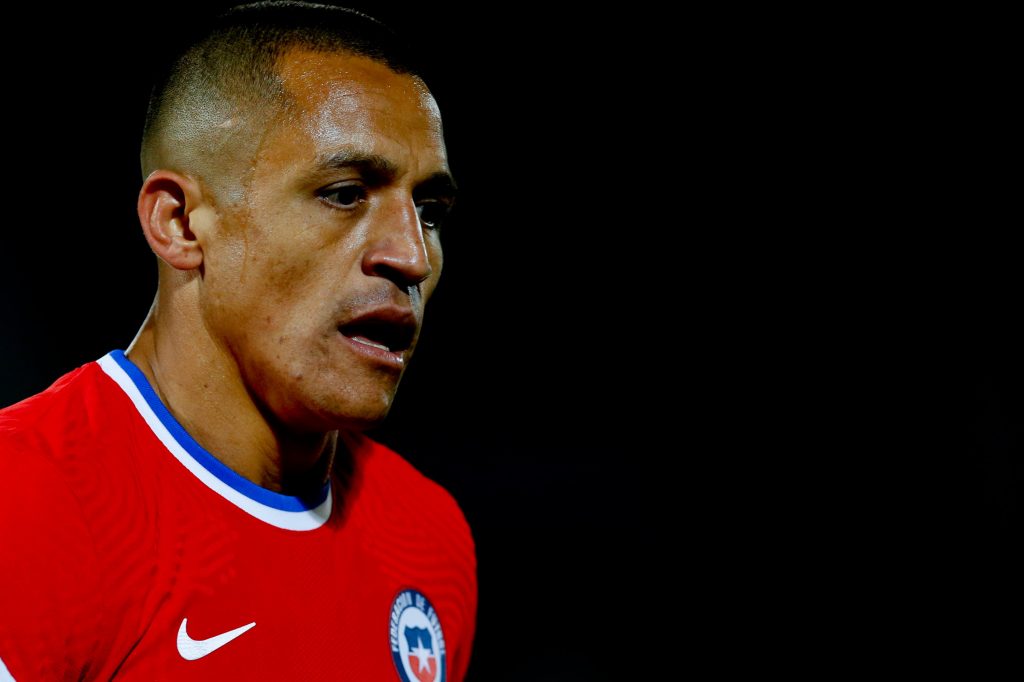 Alexis Sánchez se sumó a la Roja al estilo “Peaky Blinders”