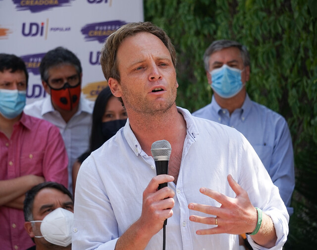 Arturo Zúñiga: “Lo único que ha hecho el Colegio Médico es perjudicar que la buena comunicación del Ministerio de Salud llegue de forma correcta”