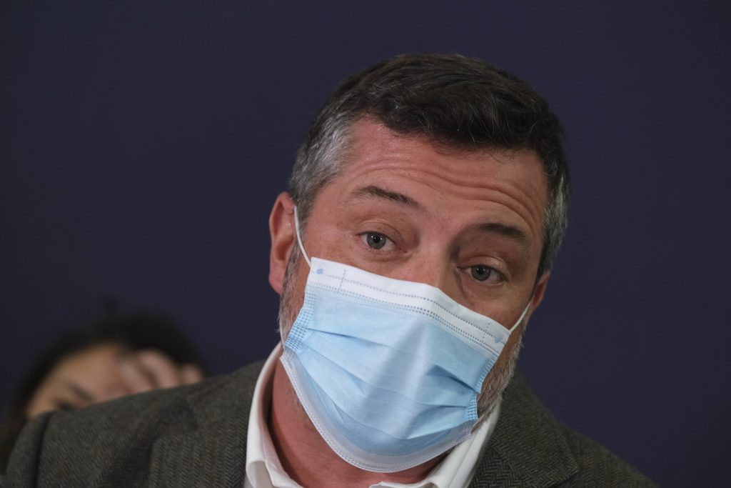 Sichel emplaza a Lavín por declaración de Carter: “No es farándula, no es un show. Necesitamos colaborar”