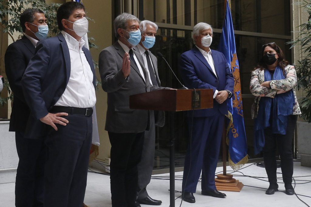 Bancada PS respalda restablecer voto obligatorio en elecciones populares tras baja concurrencia de personas