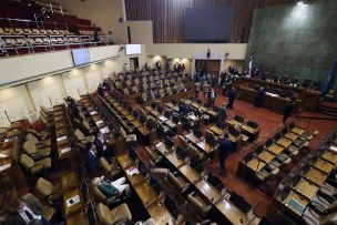 Cámara de Diputados declaró admisible proyecto que permite trabajar 4 días y tres días de descanso